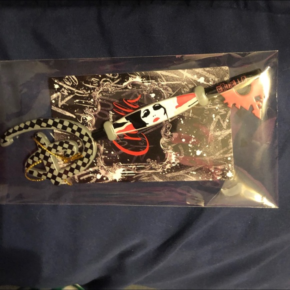 Disney Cruella Key